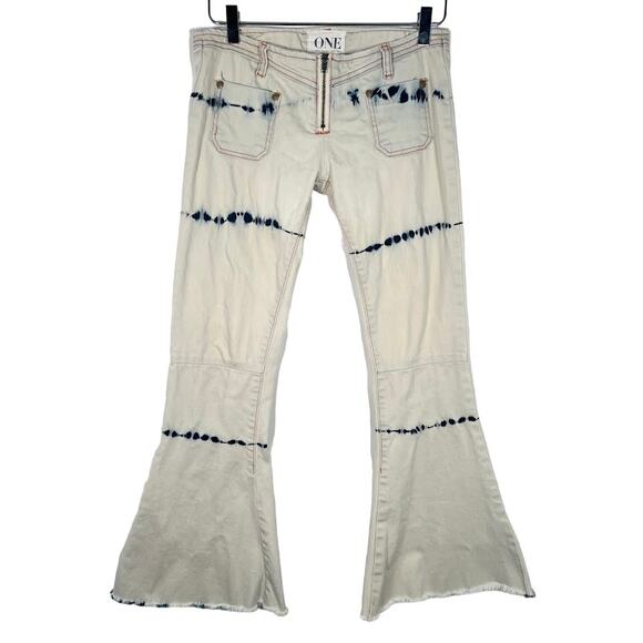 One Teaspoon Women's Ziggy Bleach Flare Jeans 25 Tie Dye Low Rise Raw Hem - Picture 3 of 9